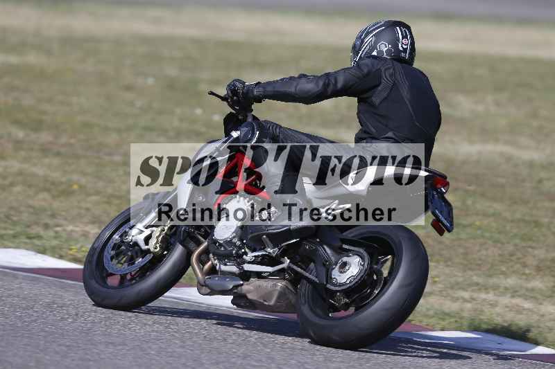 /21 17.06.2026  Ducati Schweiz Track Warmup ADR/Gruppe blau/52
